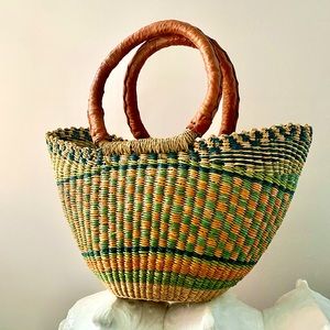 Vintage Woven Hand Bag
